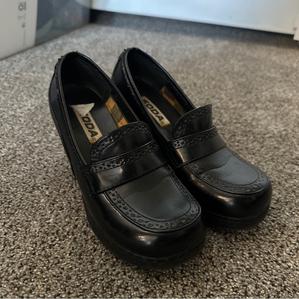 Vintage SODA Heeled Loafers